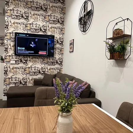 The Steven House アパート ナポリ